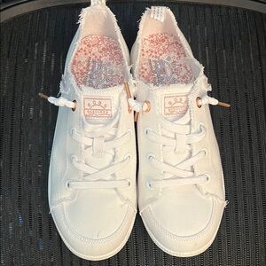 White Sketcher Bobs Sneakers Size 7 worn once